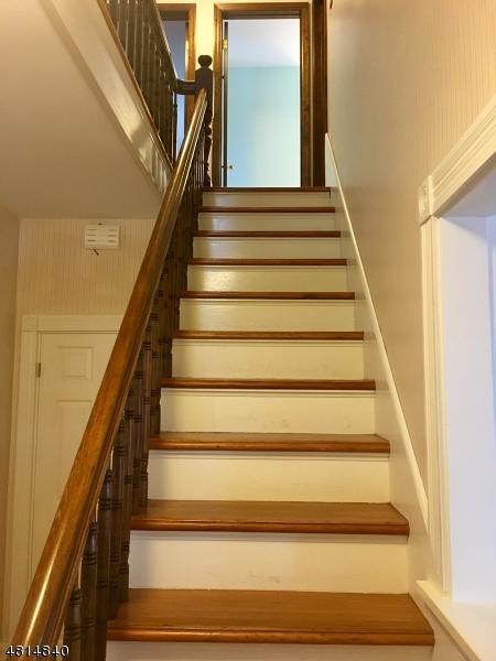 105 Main St, Hampton, NJ 08827 photo 15