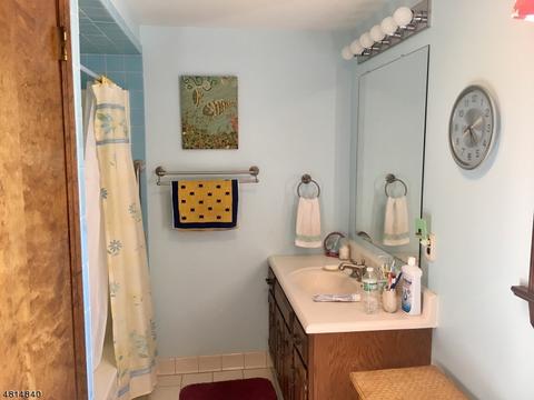 105 Main St, Hampton, NJ 08827 photo 7