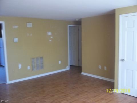 114 Osprey, Hackettstown, NJ 07840 photo 5