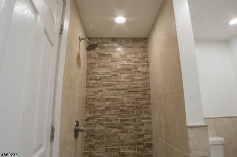 54 Davis Ave, Bloomfield, NJ 07003 photo 15