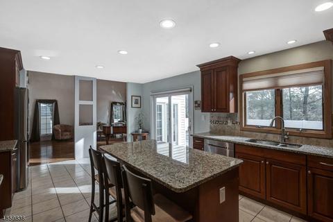 4 Puddingstone Way, Warren, NJ 07059 photo 8