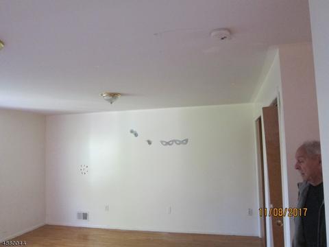 40 Sherman Ave, East Newark, NJ 07029 photo 7