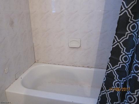 40 Sherman Ave, East Newark, NJ 07029 photo 6