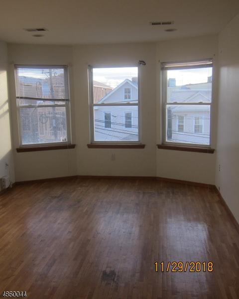 40 Sherman Ave, East Newark, NJ 07029 photo 17