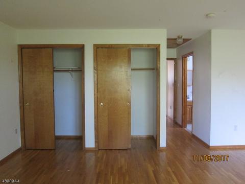 40 Sherman Ave, East Newark, NJ 07029 photo 8
