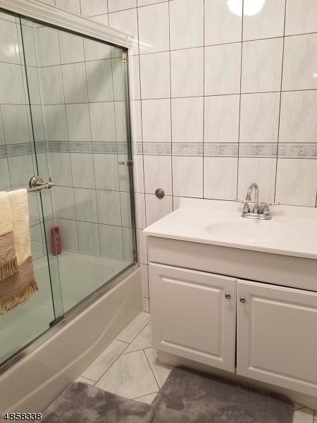 8 Grand St, Wayne, NJ 07470 photo 14