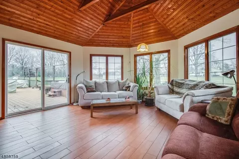28 Hampton Corner Rd, Ringoes, NJ 08551 photo 10