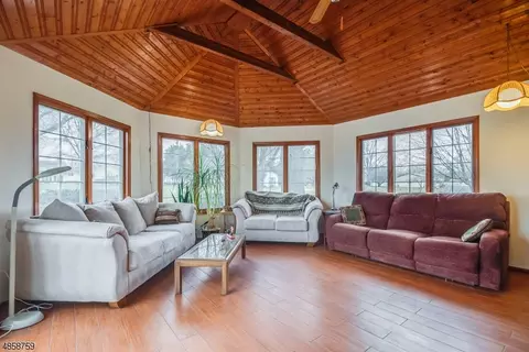 28 Hampton Corner Rd, Ringoes, NJ 08551 photo 9