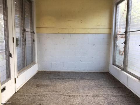 105 Oakwood Dr, Wayne, NJ 07470 photo 8