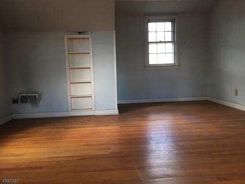 105 Oakwood Dr, Wayne, NJ 07470 photo 14