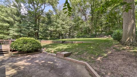 148 E Lake Dr, Wayne, NJ 07470 photo 3