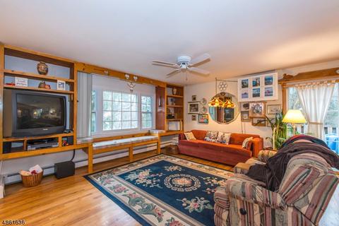 7 Heather Ct, Hackettstown, NJ 07840 photo 2