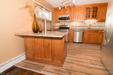 58 E Prospect St, Waldwick, NJ 07463 photo 7