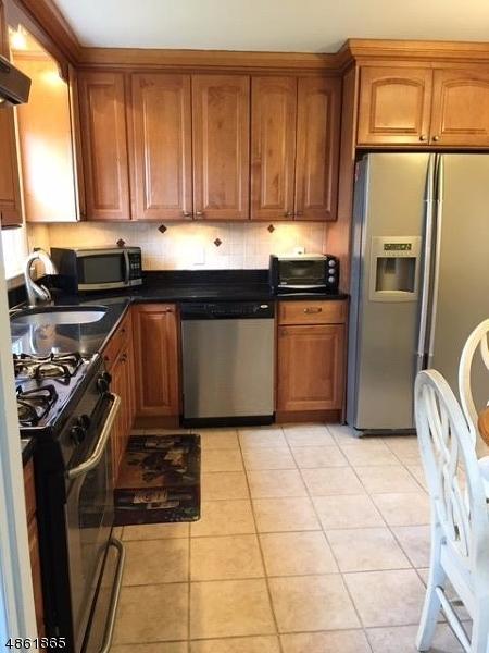 22 Gathering Rd, Pine Brook, NJ 07058 photo 8
