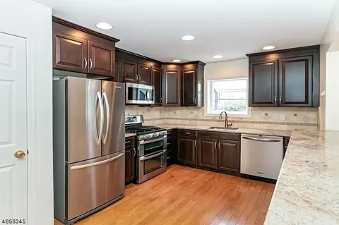 3406 Park Pl, Springfield, NJ 07081 photo 4