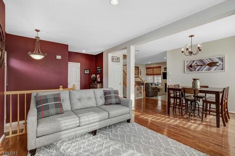 72 Arrowgate Dr, Randolph, NJ 07869 photo 4