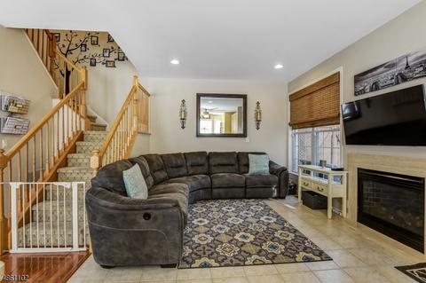 72 Arrowgate Dr, Randolph, NJ 07869 photo 7