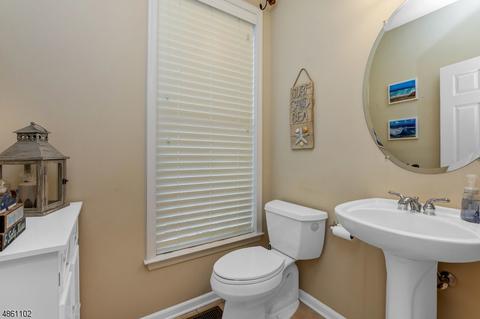 72 Arrowgate Dr, Randolph, NJ 07869 photo 6