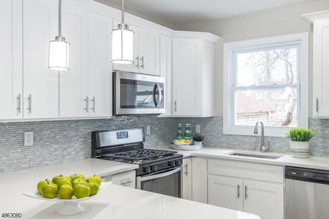 245 E 7th Ave, Roselle, NJ 07203 photo 3