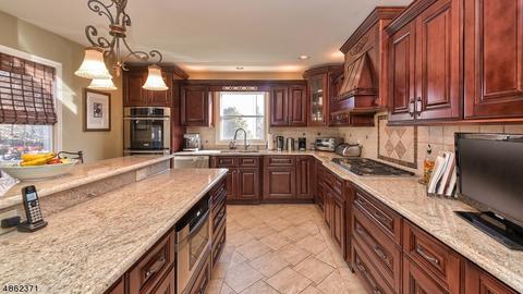 1 Dudley Ct, Wayne, NJ 07470 photo 9