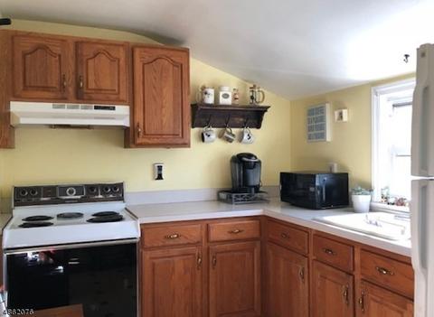 1702 Ratzer Rd, Wayne, NJ 07470 photo 12