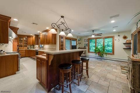 188 River Rd, Hackettstown, NJ 07840 photo 2