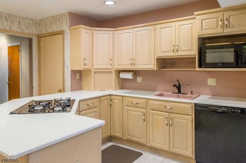 9 Brookwood Dr, Wayne, NJ 07470 photo 9