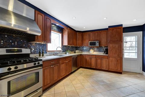 14 Evergreen Ter, Millburn, NJ 07041 photo 7