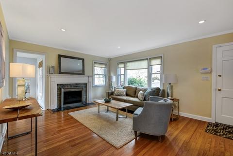 14 Evergreen Ter, Millburn, NJ 07041 photo 4