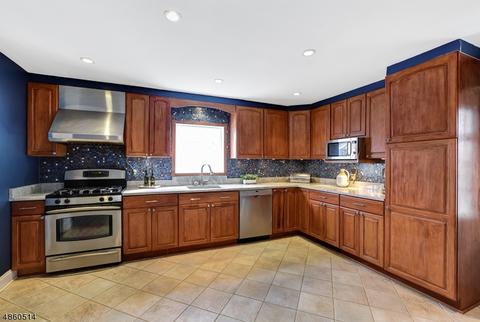 14 Evergreen Ter, Millburn, NJ 07041 photo 6