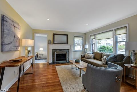14 Evergreen Ter, Millburn, NJ 07041 photo 3