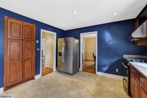 14 Evergreen Ter, Millburn, NJ 07041 photo 9