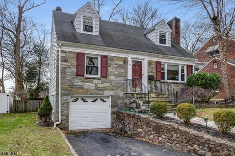 14 Evergreen Ter, Millburn, NJ 07041 photo 2