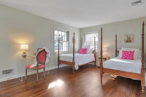 33 Greenbriar Dr, Summit, NJ 07901 photo 11