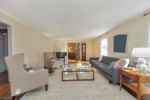33 Greenbriar Dr, Summit, NJ 07901 photo 4