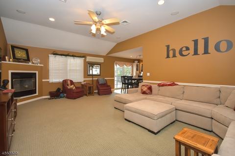 18 Leslie Dr, Wayne, NJ 07470 photo 3