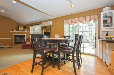 18 Leslie Dr, Wayne, NJ 07470 photo 9