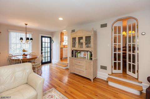 727 Shadow Ln, Oradell, NJ 07649 photo 9