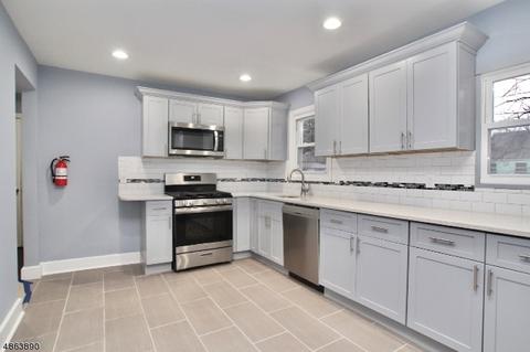 348 E 7th Ave, Roselle, NJ 07203 photo 5