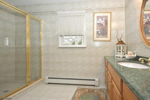 22 Augusta Dr, Wayne, NJ 07470 photo 11