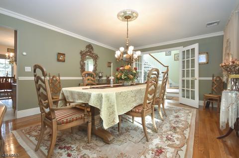 22 Augusta Dr, Wayne, NJ 07470 photo 4