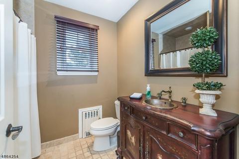 722 Valley Rd, Wayne, NJ 07470 photo 18