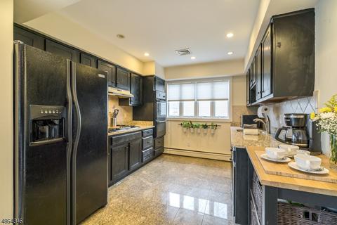 4 E Azalea Dr, Wallington, NJ 07057 photo 8