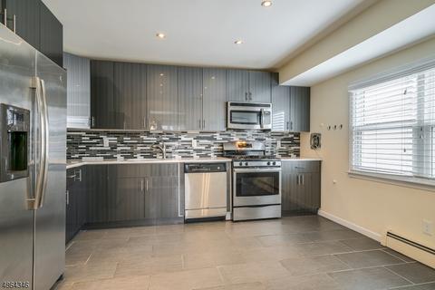 4 E Azalea Dr, Wallington, NJ 07057 photo 16