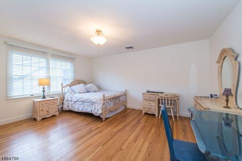 33 Combs Ave, Mendham, NJ 07945 photo 16