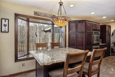 31 Bountiful Dr, Hackettstown, NJ 07840 photo 3