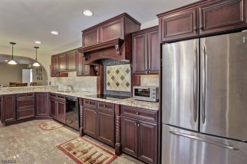 31 Bountiful Dr, Hackettstown, NJ 07840 photo 1