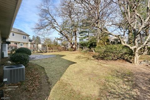 167 Garden Ave, Paramus, NJ 07652 photo 19