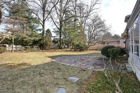 167 Garden Ave, Paramus, NJ 07652 photo 22