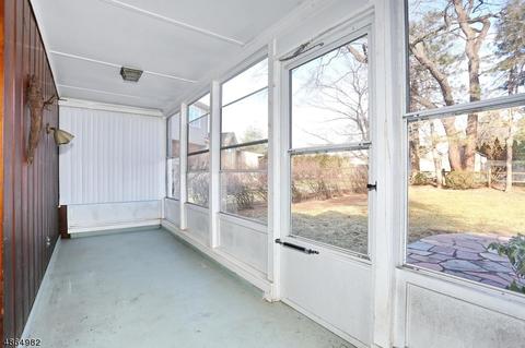 167 Garden Ave, Paramus, NJ 07652 photo 17
